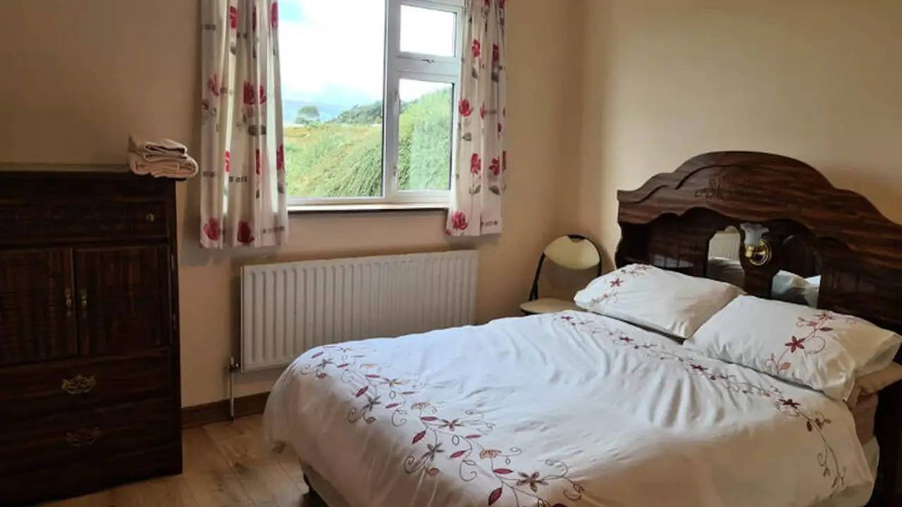Ganze Ferienwohnung, Ferienwohnung für 5 Personen (92 m²) in Lough Nafurnace in Connemara