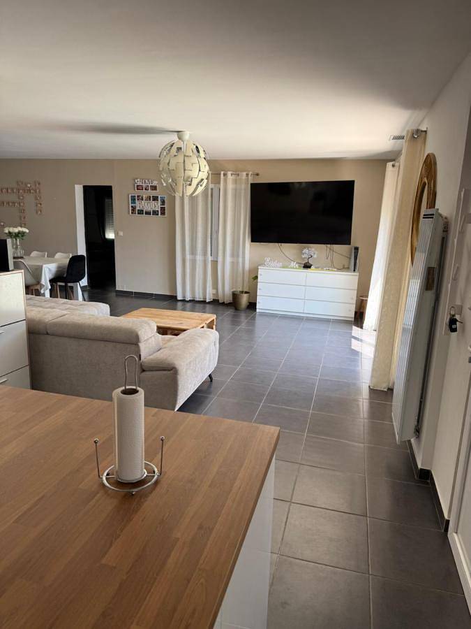 Location de vacances pour 8 personnes, avec jardin et piscine, animaux acceptés à Vestric-et-Candiac - 2