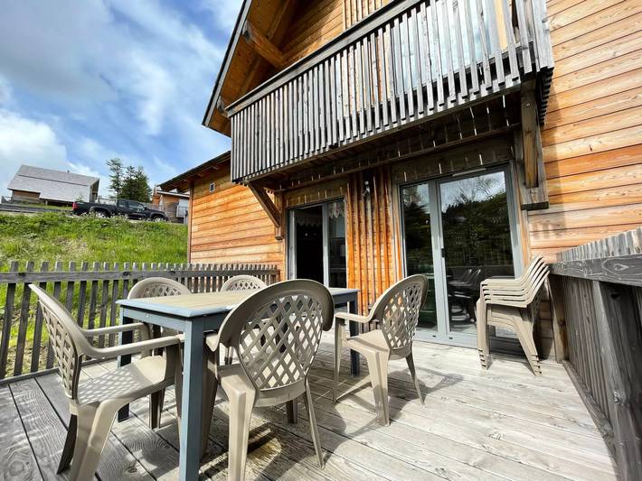 Chalet pour 10 personnes, avec terrasse dans Le Lioran
