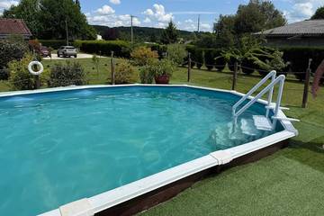Gîte pour 4 personnes, avec piscine et jardin à Saint-Agne