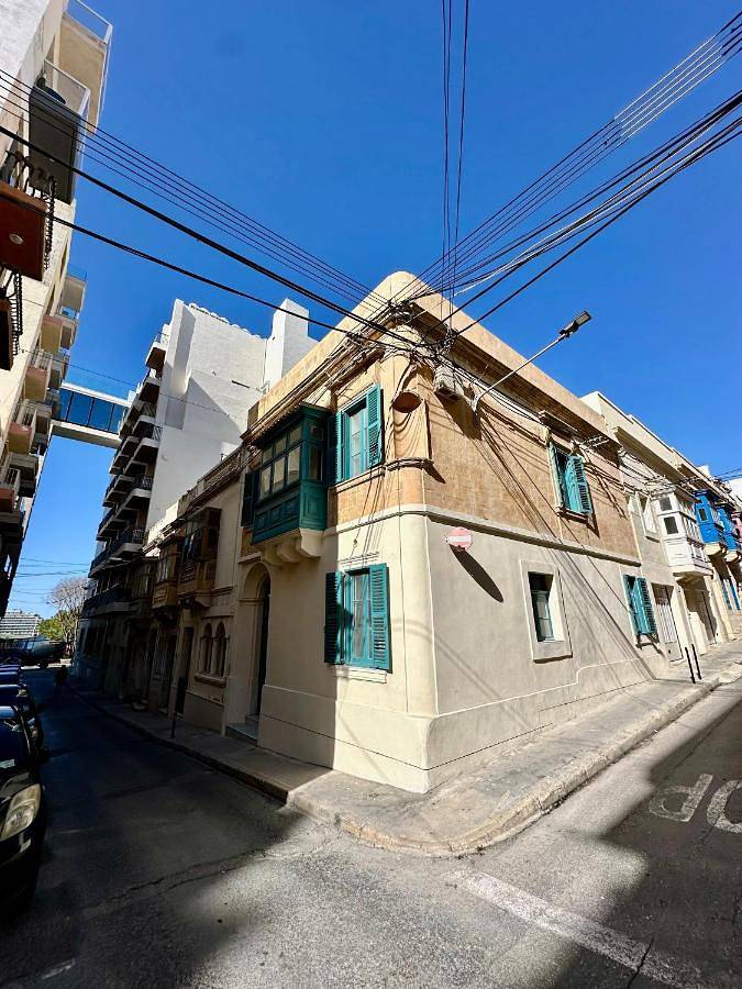 Sea View Villa in Sliema, Malta