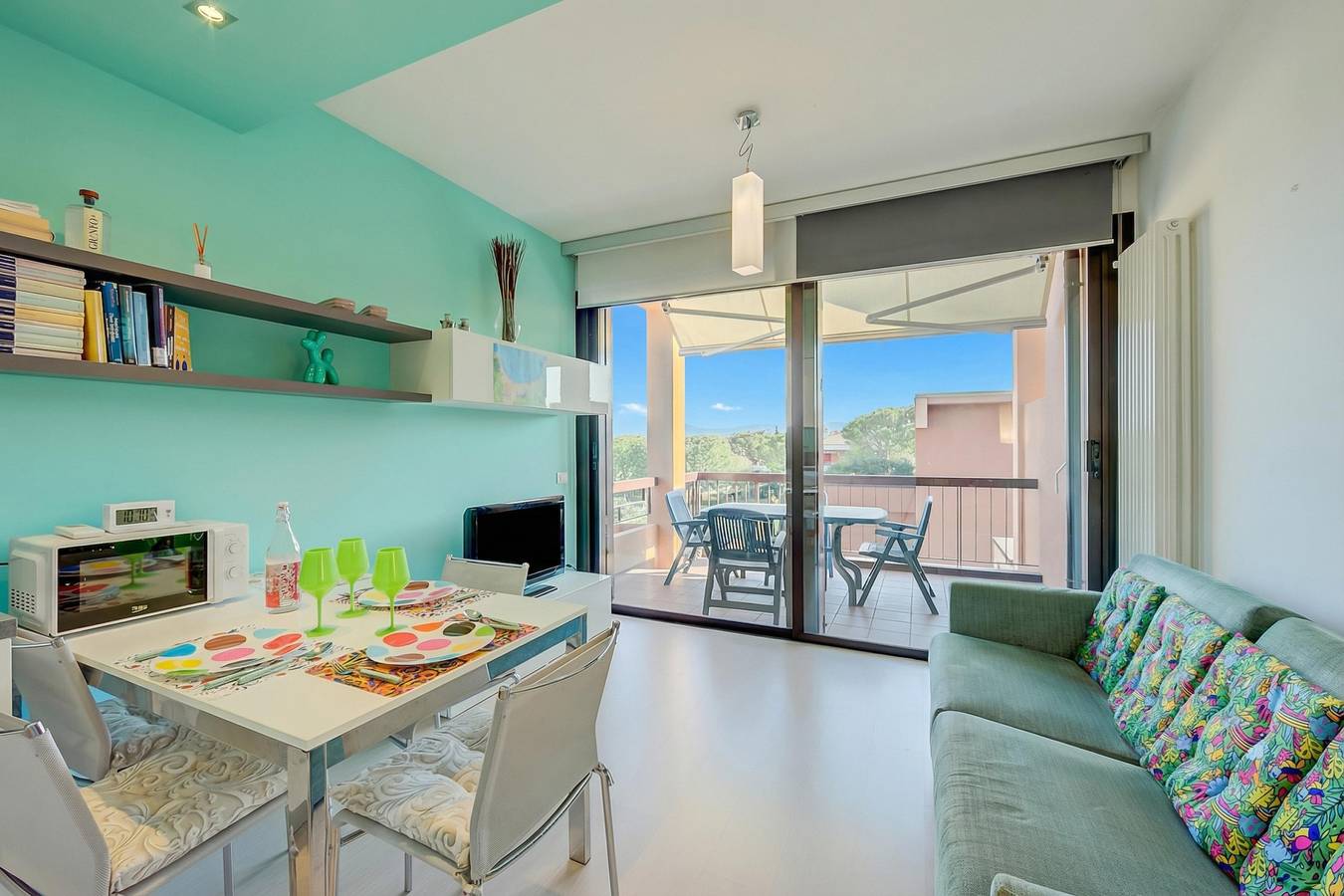 Appartamento intero, Green Tiffany Apartment: Pool, Tennis, Balcony in Rivoltella del Garda, Desenzano del Garda