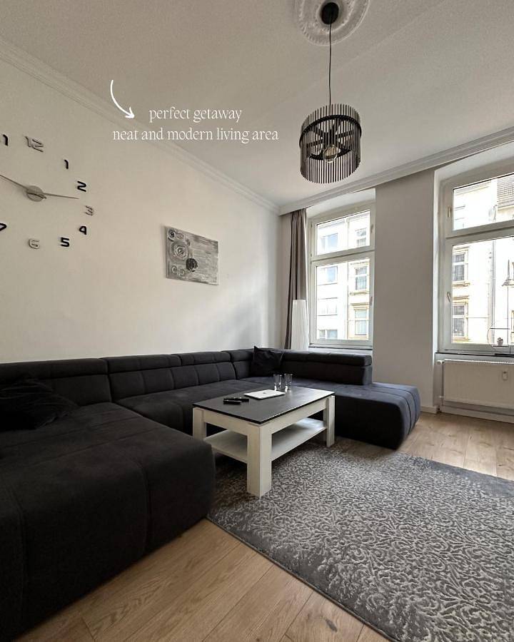 Ganze Wohnung, Two-Bedroom Apartment in Köln, Rheinland