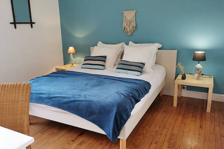 Gîte pour 4 personnes, avec jardin et terrasse dans Plage Pors Carn