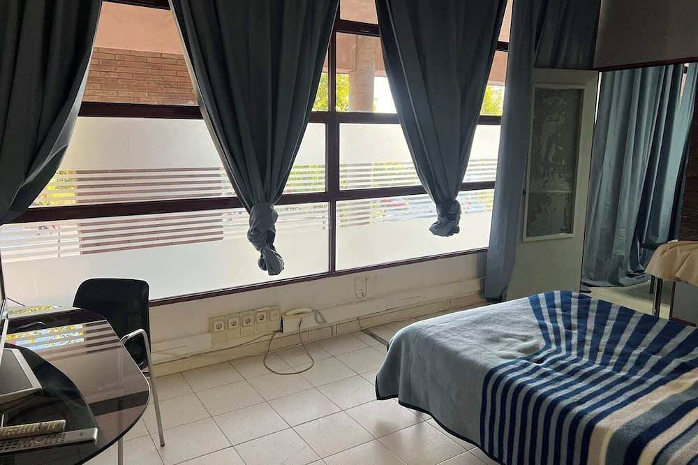 Entire apartment, Tessas apartments, Sabadell 3 in Sabadell, Barcelona Inland