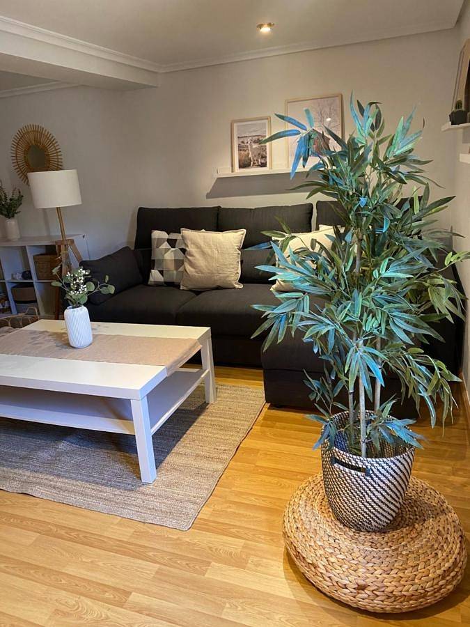 Apartamento para 6 personas, con Vistas en Santo Domingo de la Calzada