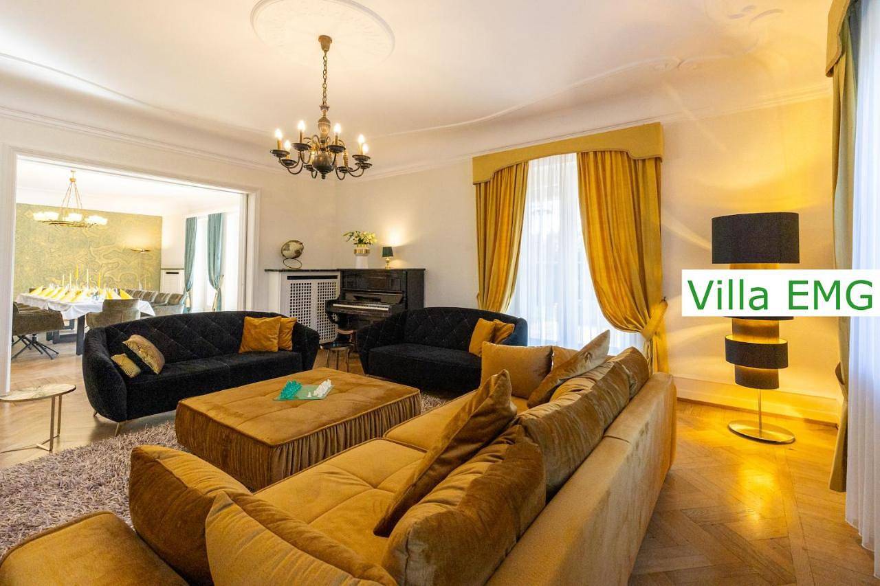 Luxury Villa Emg Steinfurt - Historische Villa mit Sauna, Spa, Garten & großem Essbereich für bis zu 22 Personen in Steinfurt, Münsterland