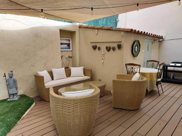 Gîte pour 4 personnes, avec jardin, adapté aux familles dans Casino De Hyeres