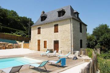 Gîte pour 8 personnes, avec terrasse et jardin, animaux acceptés à La Bachellerie