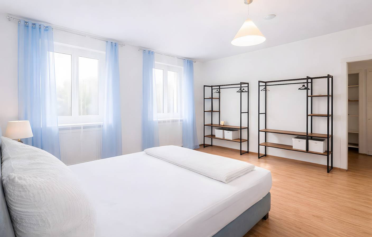 Ganze Wohnung, Ferienwohnung 'Dream Home' mit Balkon und Wlan in Friedrichshafen, Region Bodensee-Oberschwaben