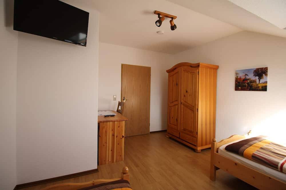 Ganze Wohnung, Große 3 Sterne Ferienwohnung in Moormerland: Fewo Torfring in Moormerland, Ostfriesland