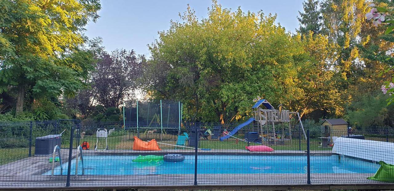 Family Room with Private Bathroom in Cheverny, Sologne