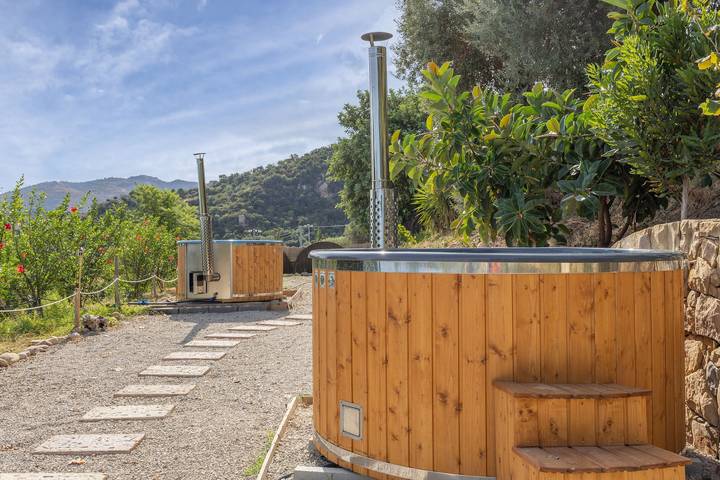 Bungalow 'Fico D'India' with Sea View, Wi-Fi and Air Conditioning in Tusa, Messina Province