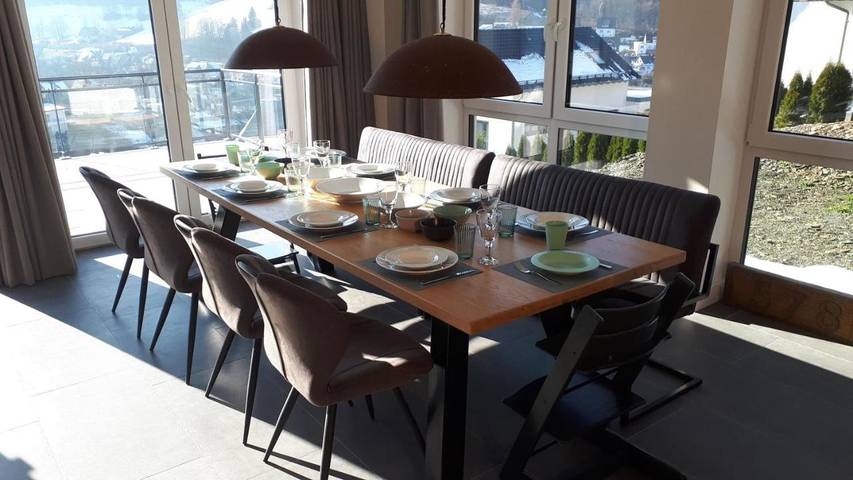Villa für 16 Personen, mit Balkon und Terrasse sowie Garten und Sauna in Winterberg - 4