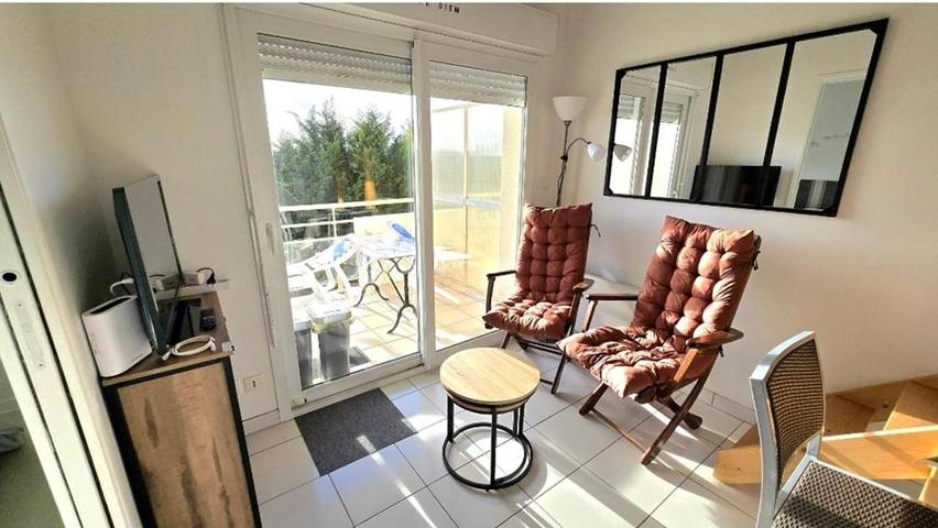 Gîte pour 2 personnes, avec vue et terrasse, animaux acceptés dans Les Antilles de Jonzac - 4