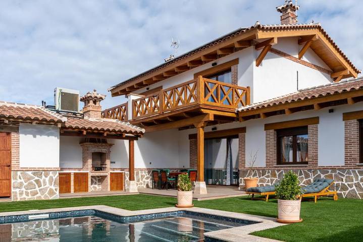 Casa rural para 4 personas, con Balcón y Terraza además de Jardín y Piscina en Parque Nacional de Cabañeros