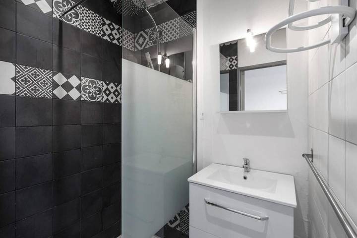 Gîte pour 2 personnes, avec vue et jardin, animaux acceptés dans Tour Solidor - 4