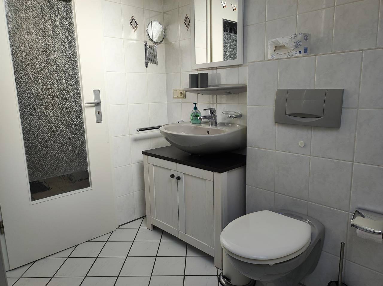 Ganze Ferienwohnung, 2-Bett-Ferienwohnung Dusche und Bad/Wc, 2 Schlafr. in Igel, Landkreis Trier-Saarburg
