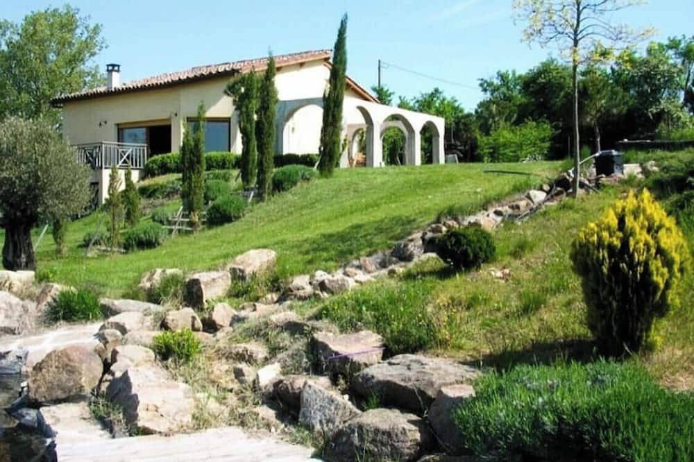 Little Paradise, quiet, secluded, Provence 30 minutes south of Lyon in Ampuis, Lyon region