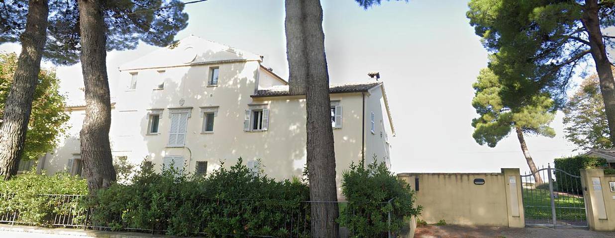 Gîte pour 4 personnes, avec piscine ainsi que jardin et vue à Cartoceto - 4