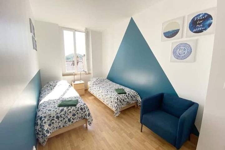 Entire apartment, 022 Stylish & Cozy Large Duplex 92 m² Garden WIFI Smart TV Netflix in Saint-Étienne, Loire