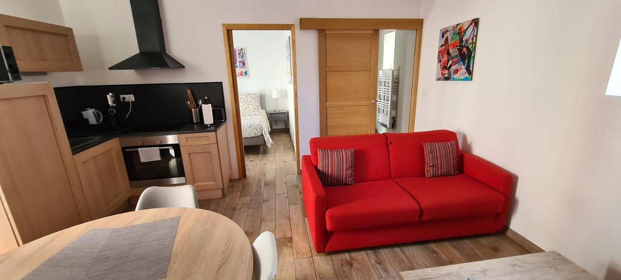 One-Bedroom House in Fleury-les-Aubrais, Région d'Orléans
