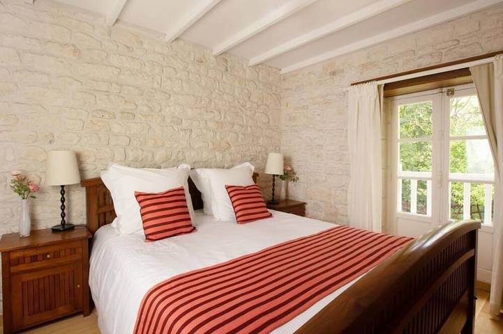 Location de vacances pour 24 personnes, avec jardin et piscine, animaux acceptés à Annepont - 3