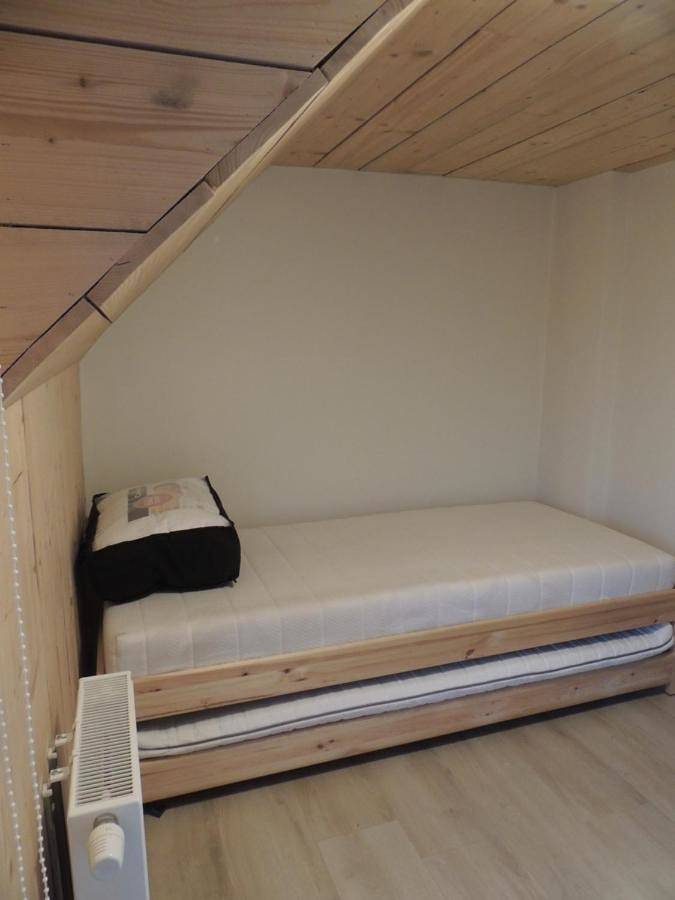 Location de vacances pour 6 personnes, avec vue ainsi que terrasse et jardin à Kortemark - 4