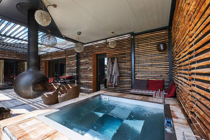 Location de vacances pour 2 personnes, avec vue et jardin à Saze - 2
