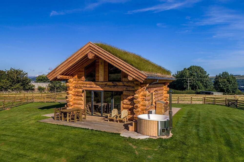 Eildon Melrose Holiday Cottages & Log Cabins - Luxury Log Cabin with Hot Tub in Melrose, Scottish Borders