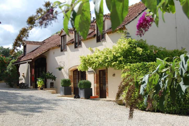 Gîte pour 8 personnes, avec piscine, animaux acceptés