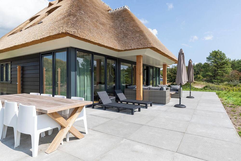 Luxe Welness Villa in duingebied op loopafstand van Nes en het strand in Nes, Nederlandse waddeneilanden