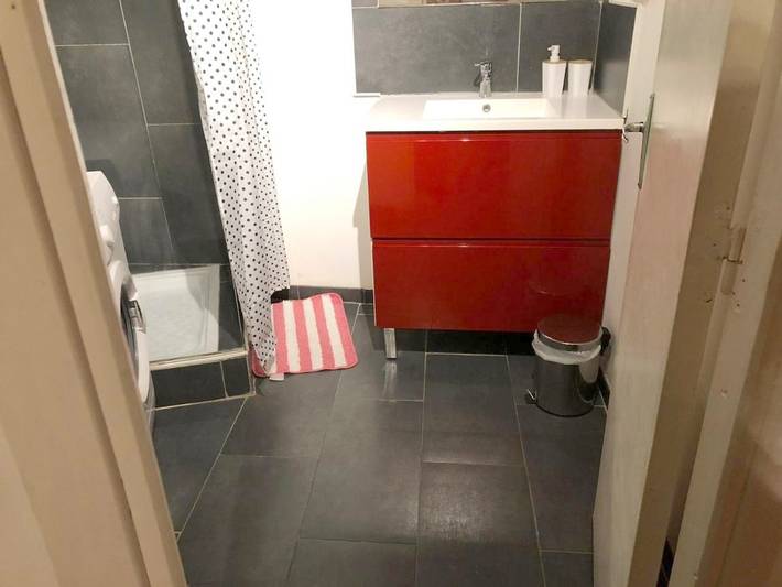 Gîte pour 5 personnes, avec terrasse dans Arenes D Arles - 4
