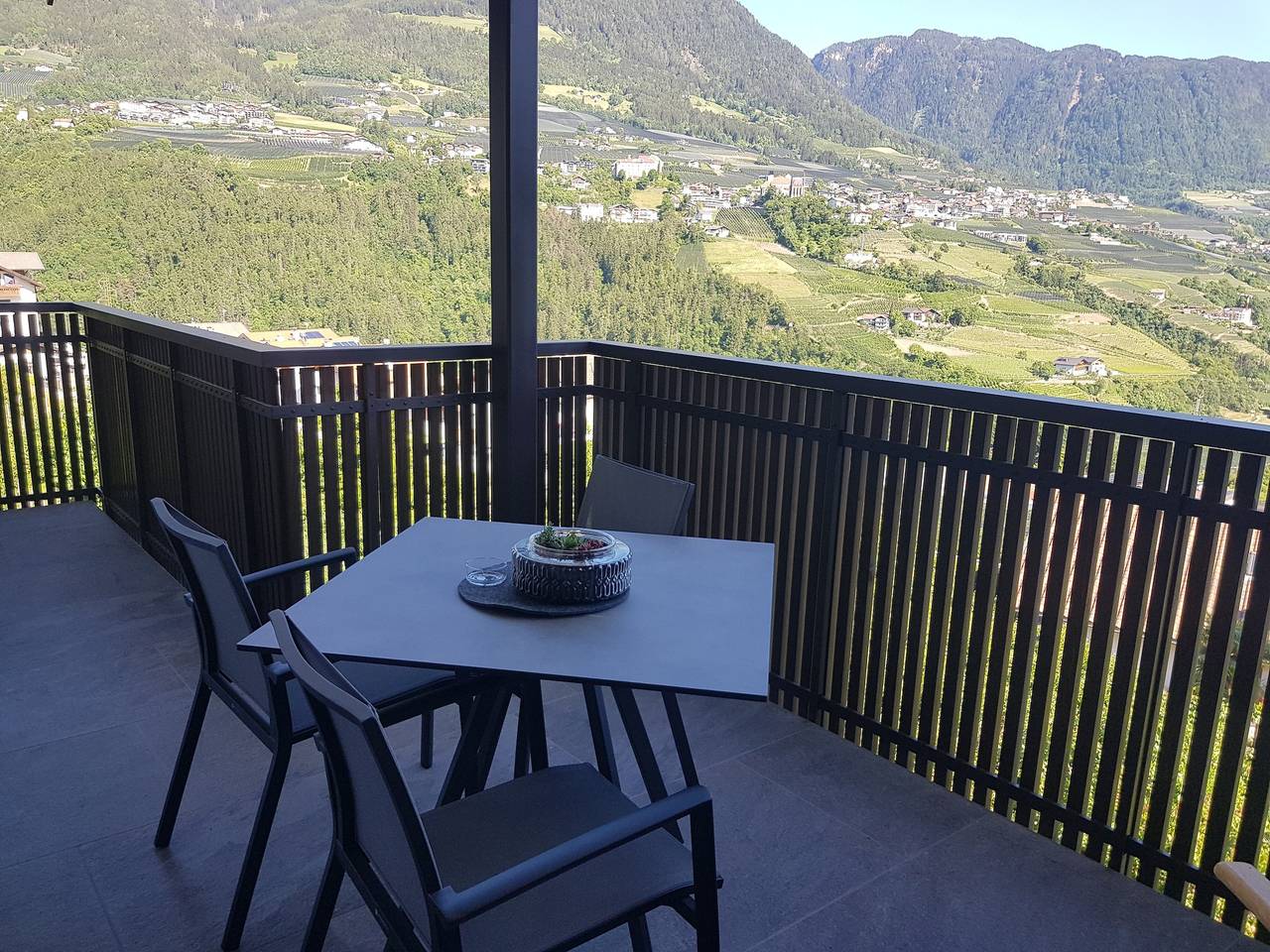 Ganze Wohnung, Apartment 'Sankt Corbinian 1' mit Bergblick, Gemeinschaftsgarten und Wlan in Kuens, Passeiertal