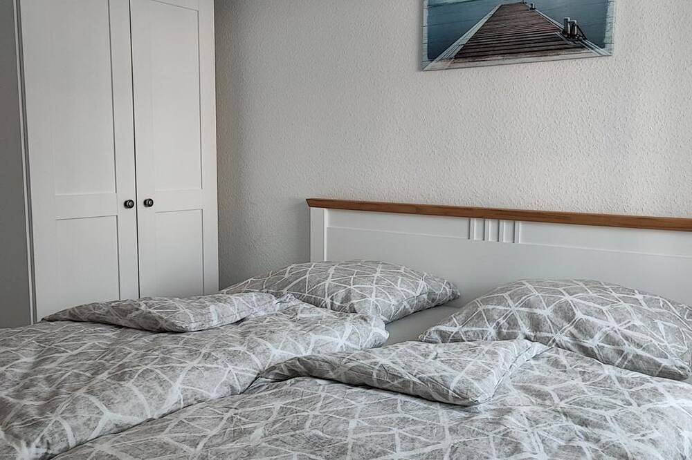 Strandhaus Meeresluft - Hochwertiges 100qm Ferienhaus für 6 Pers. mit Kamin und in Hagermarsch, Landkreis Aurich