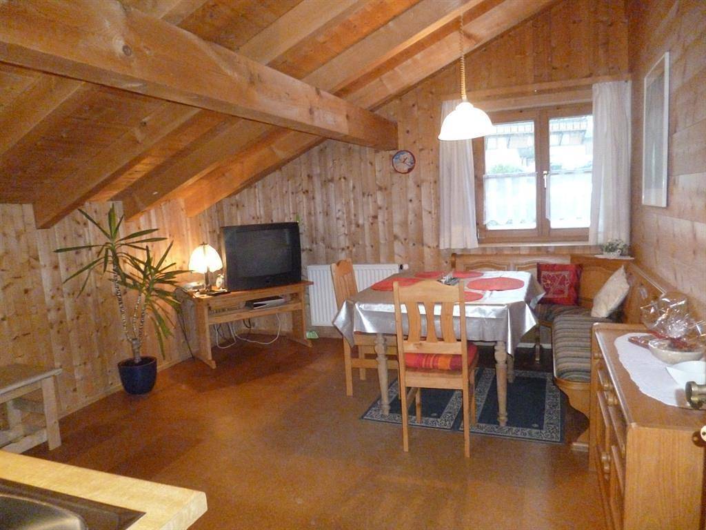 Ganze Ferienwohnung, Appartement/Fewo, Bad, Wc, 2 Schlafräume in Riezlern, Mittelberg
