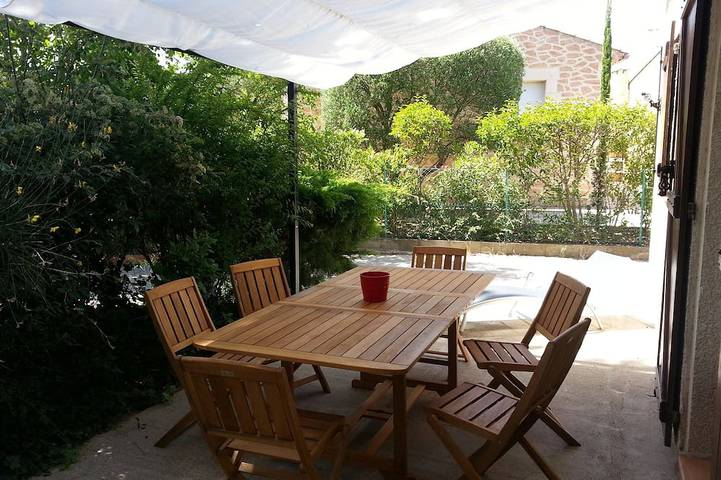 Location de vacances pour 5 personnes, avec Terrasse et Jardin à Nizas