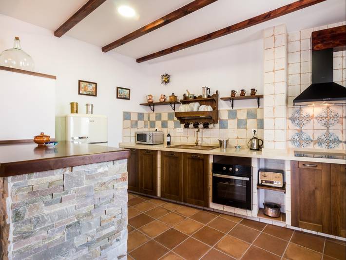 Casa rural para 6 personas, con Balcón además de Terraza y Piscina en Nigüelas - 3