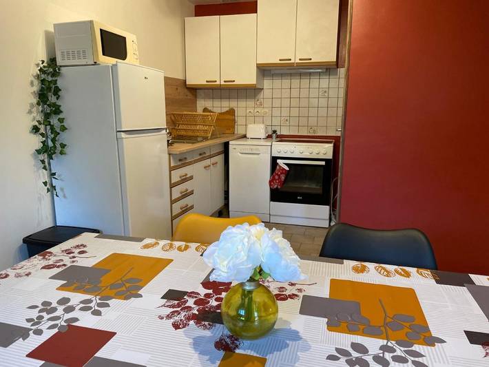 Location de vacances pour 6 personnes, avec jardin à Roézé-sur-Sarthe - 2