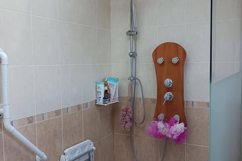 Seaside gite for 6 people, pets welcome. in Réville, Cherbourg und Umgebung
