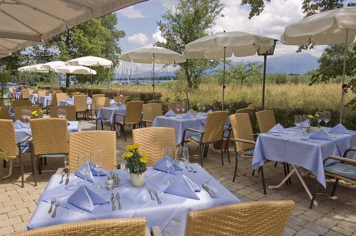 Hotel für 3 Personen, mit Terrasse und Garten sowie Seeblick am Chiemsee - 2
