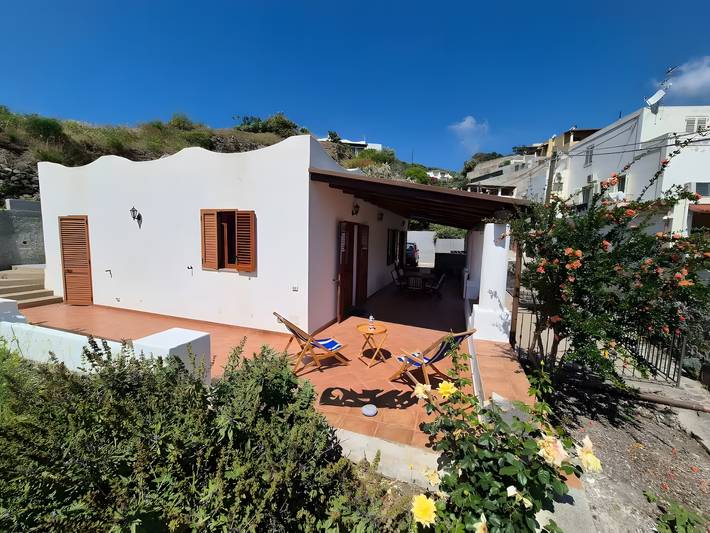 Villa for 5 people, with garden - 1