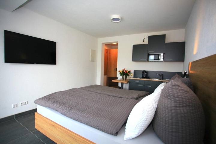Ganze Wohnung, Tolles Apartment mitten in der Stadt! in Badestrand Bodensee Yachtclub Überlingen, Überlingen