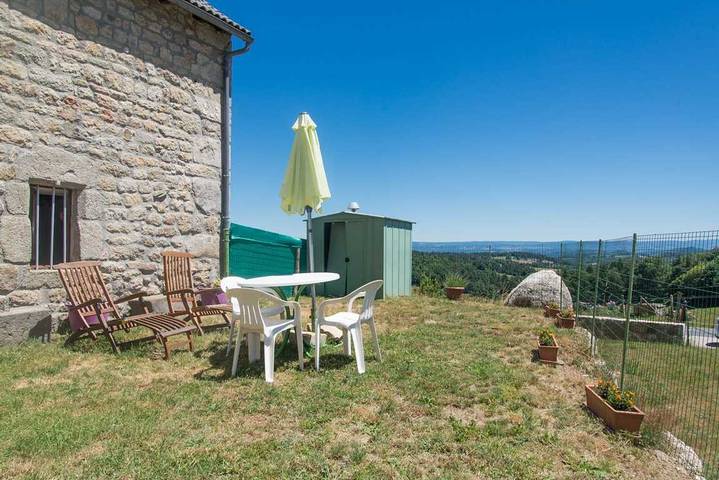 Gîte pour 8 personnes, avec vue, animaux acceptés à Fau-de-Peyre - 3