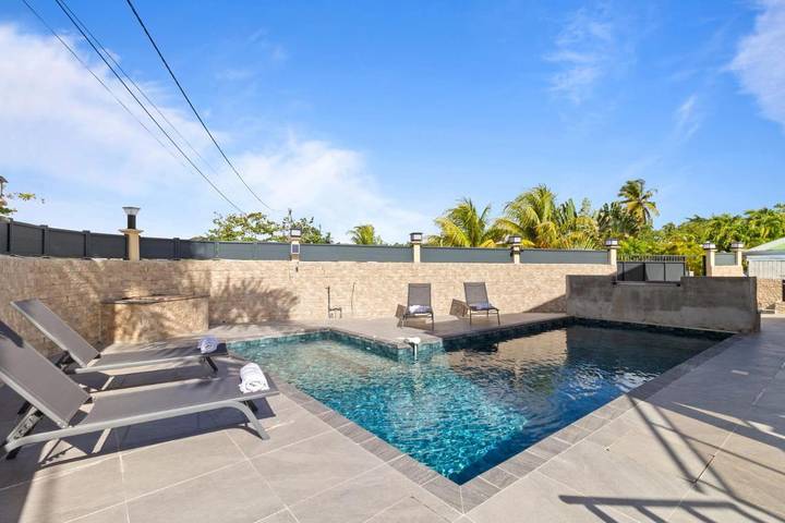Gîte pour 2 personnes, avec piscine dans Plage de la Caravelle - 2