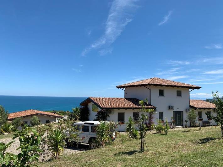 B&b per 2 persone, con Terrazza e Giardino nonché Piscina e Panorama a Rocca Imperiale
