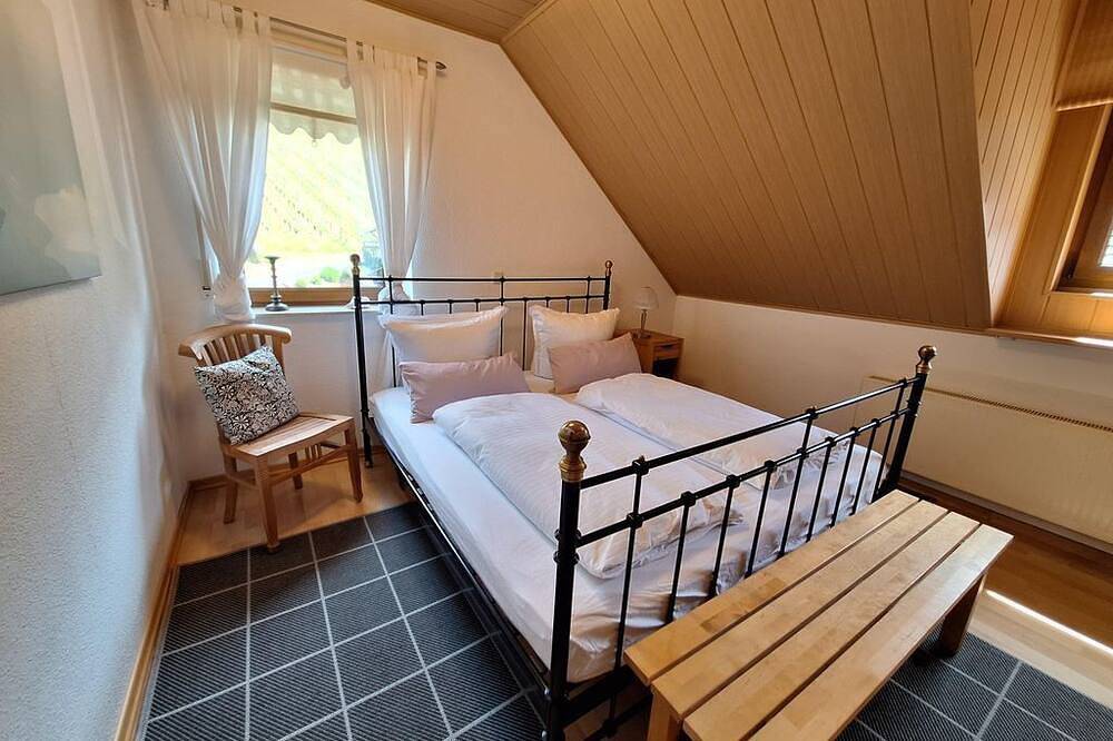 Ganze Wohnung, Ferienwohnung Herold - Ferienwohnung mit Balkon in Alken, Osteifel