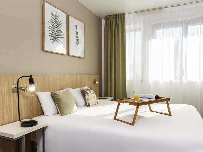 Apartahotel para 2 personas, con terraza y vistas, Se admiten mascotas en París