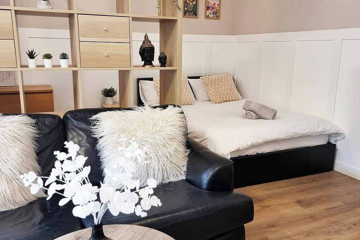 Cottage for 3 people, with garden, with pets in Oxford