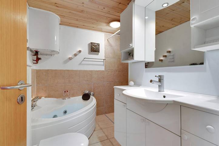 Ferienhaus mit Meerblick für 6 Personen, mit Whirlpool und Garten sowie Sauna und Terrasse in Nordwestjütland - 3